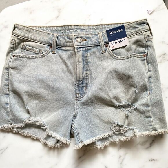 Old Navy Blue Jean Shorts with Distressed Details NWT - Picture 1 of 3